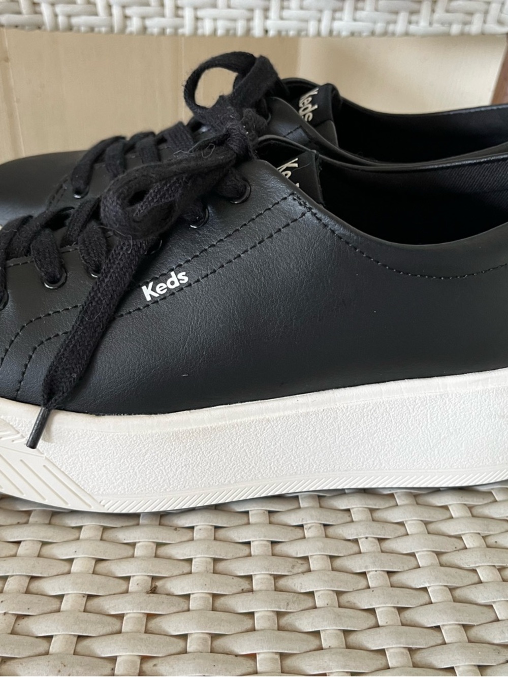 Keds Chunky Black Leather Platform Lace-Up Sneakers W9